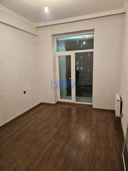 Aylıq Kirayə 4 otaqlı Yeni Tikili bina evi  110m², Bakı