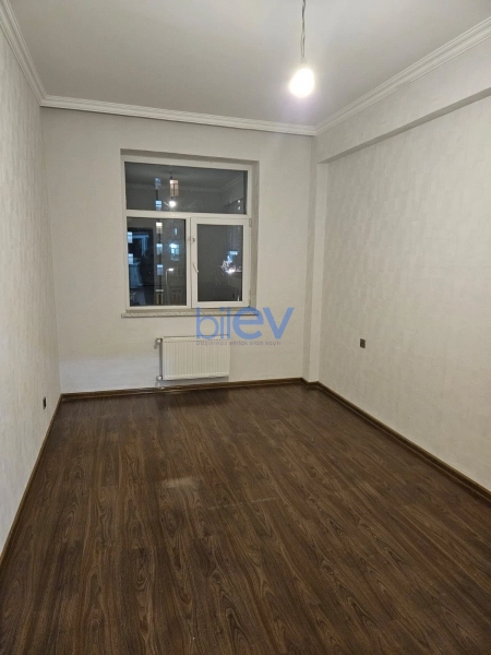 Aylıq Kirayə 4 otaqlı Yeni Tikili bina evi  110m², Bakı