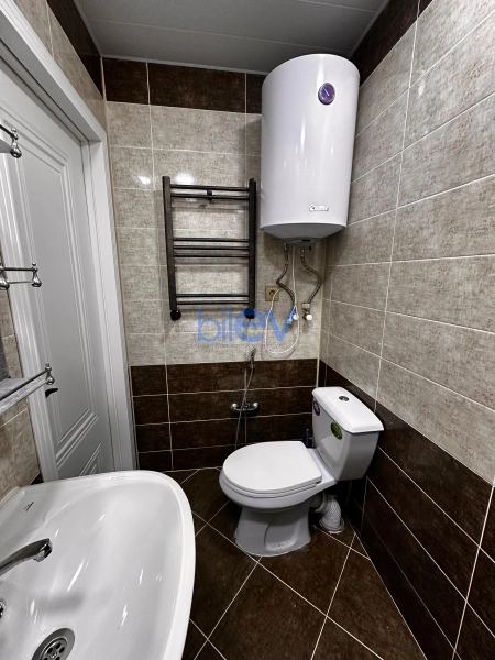 Satış 1 otaqlı Yeni Tikili bina evi  44m², Bakı