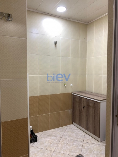 Aylıq Kirayə 3 otaqlı Ofis  70m², Bakı