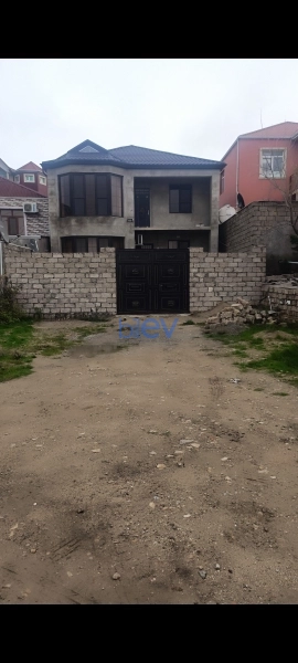 Satış 6 otaqlı Həyət evi  200m², Bakı