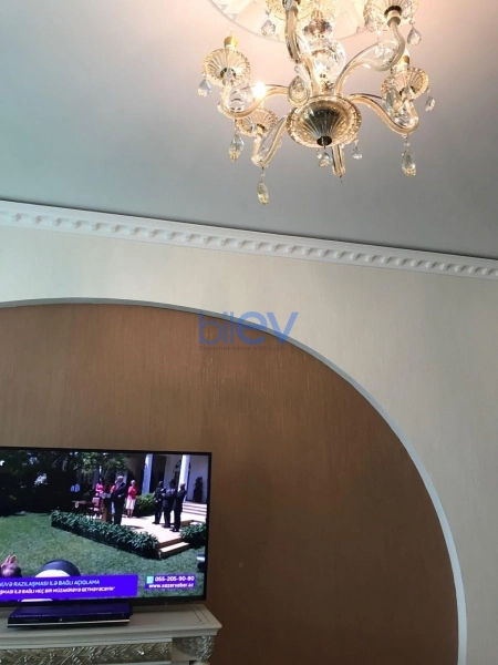 Aylıq Kirayə 3 otaqlı Yeni Tikili bina evi  100m², Bakı