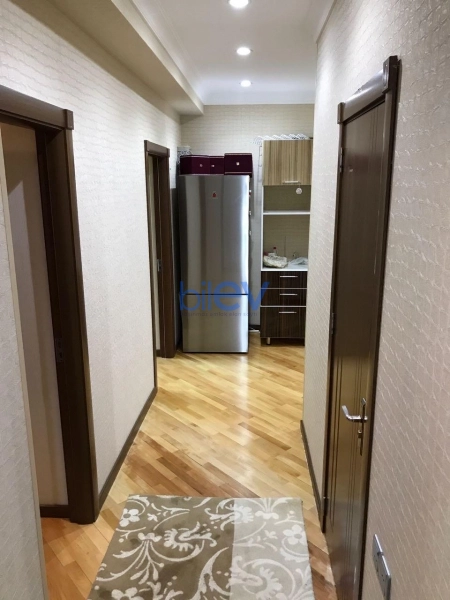 Aylıq Kirayə 3 otaqlı Yeni Tikili bina evi  100m², Bakı