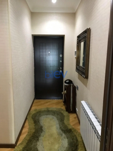 Aylıq Kirayə 3 otaqlı Yeni Tikili bina evi  100m², Bakı