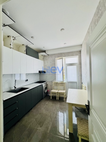 Aylıq Kirayə 3 otaqlı Yeni Tikili bina evi  75m², Bakı