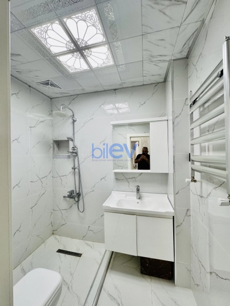 Aylıq Kirayə 3 otaqlı Yeni Tikili bina evi  75m², Bakı