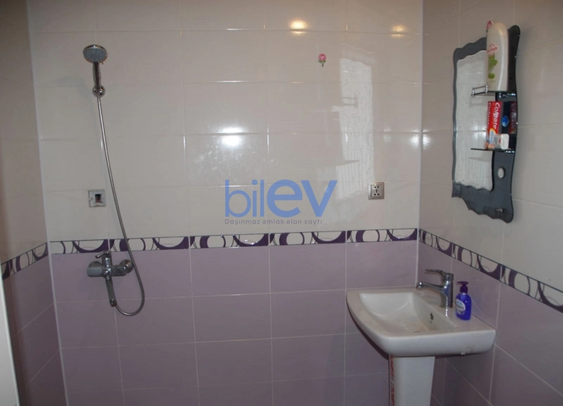 Aylıq Kirayə 3 otaqlı Yeni Tikili bina evi  100m², Bakı