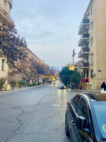 Aylıq Kirayə 2 otaqlı Köhnə Tikili bina evi  60m², Bakı