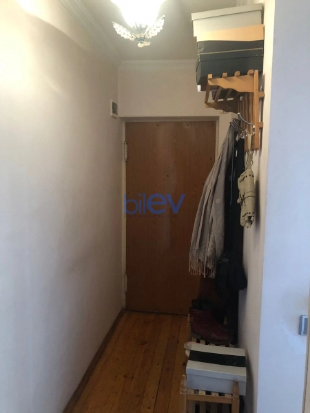 Aylıq Kirayə 1 otaqlı Köhnə Tikili bina evi  32m², Bakı