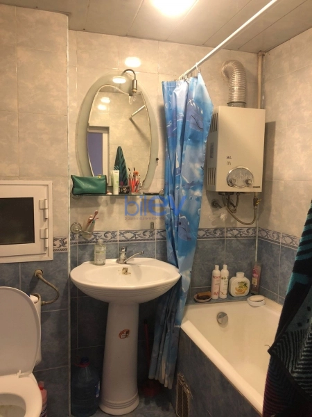 Aylıq Kirayə 1 otaqlı Köhnə Tikili bina evi  32m², Bakı
