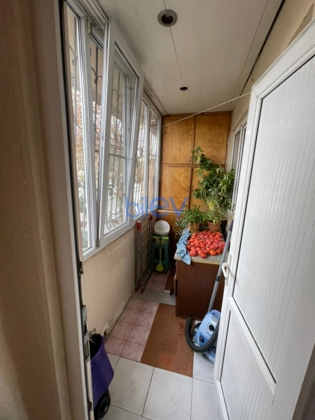 Aylıq Kirayə 1 otaqlı Köhnə Tikili bina evi  32m², Bakı