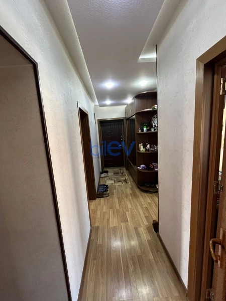 Aylıq Kirayə 3 otaqlı Yeni Tikili bina evi  120m², Bakı