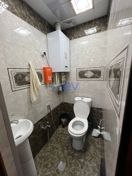 Aylıq Kirayə 3 otaqlı Yeni Tikili bina evi  120m², Bakı