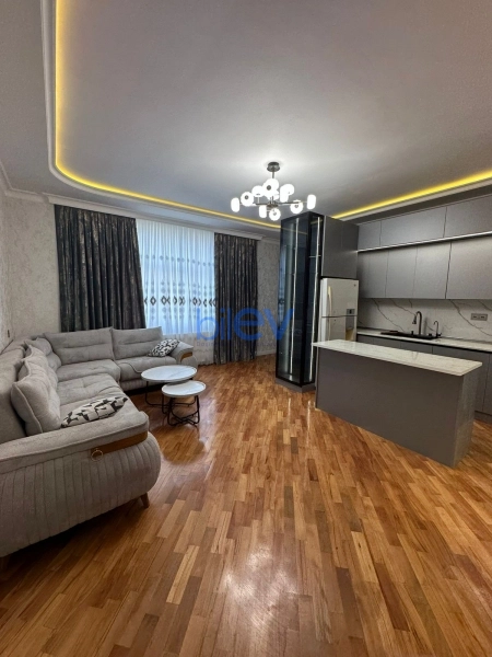 Aylıq Kirayə 2 otaqlı Yeni Tikili bina evi  75m², Bakı
