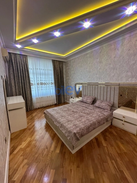 Aylıq Kirayə 2 otaqlı Yeni Tikili bina evi  75m², Bakı