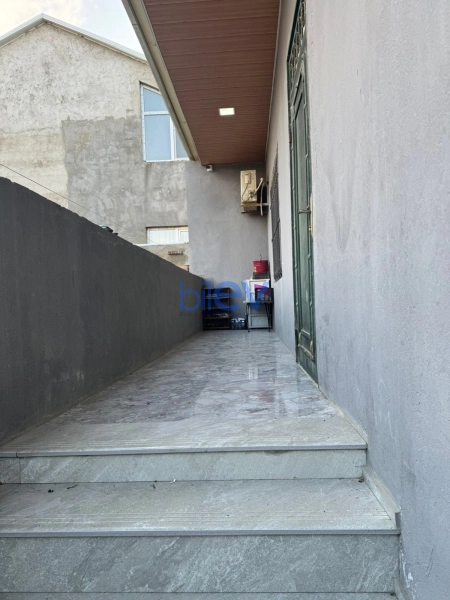 Aylıq Kirayə 3 otaqlı Həyət evi  110m², Bakı