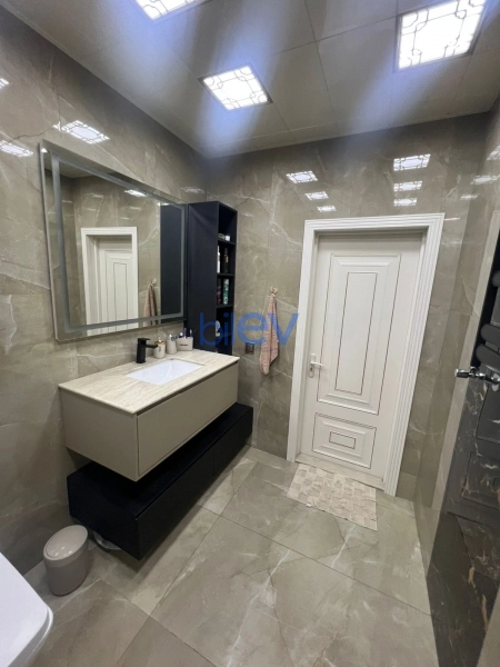 Satış 3 otaqlı Yeni Tikili bina evi  111m², Bakı