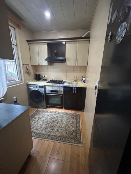 Satış 3 otaqlı Köhnə Tikili bina evi  70m², Bakı