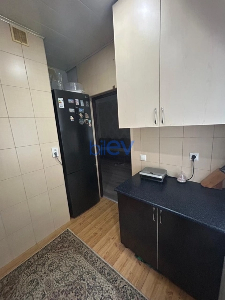 Satış 3 otaqlı Köhnə Tikili bina evi  70m², Bakı