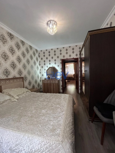 Satış 3 otaqlı Köhnə Tikili bina evi  70m², Bakı