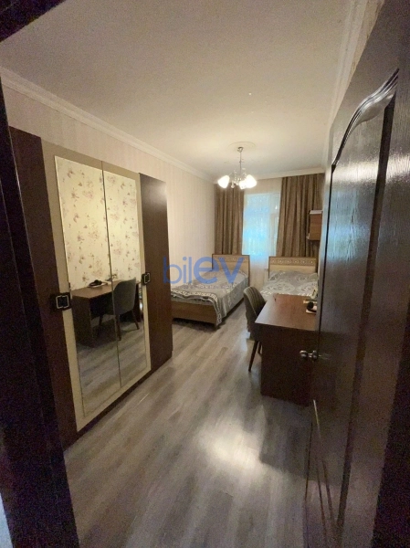 Satış 3 otaqlı Köhnə Tikili bina evi  70m², Bakı