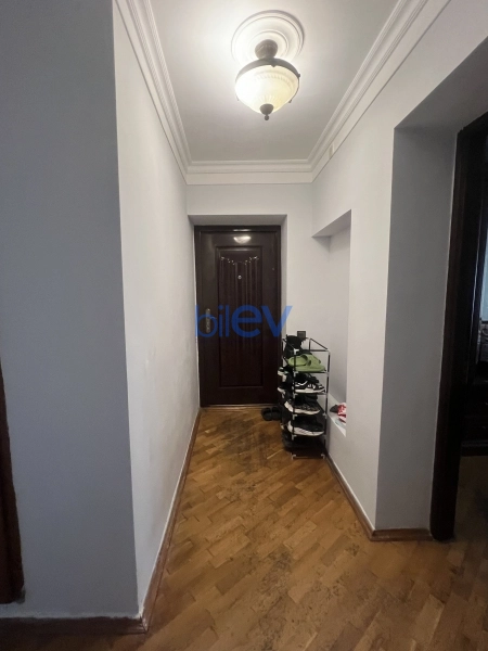 Satış 3 otaqlı Köhnə Tikili bina evi  86m², Bakı