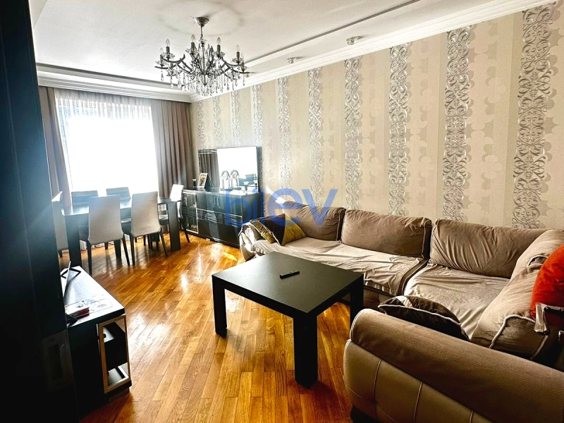 Satış 3 otaqlı Köhnə Tikili bina evi  84m², Bakı