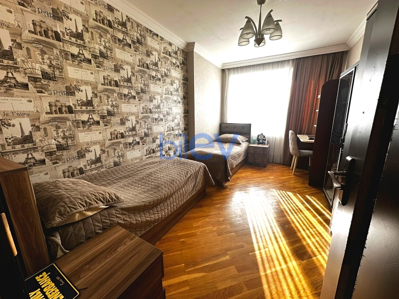 Satış 3 otaqlı Köhnə Tikili bina evi  84m², Bakı