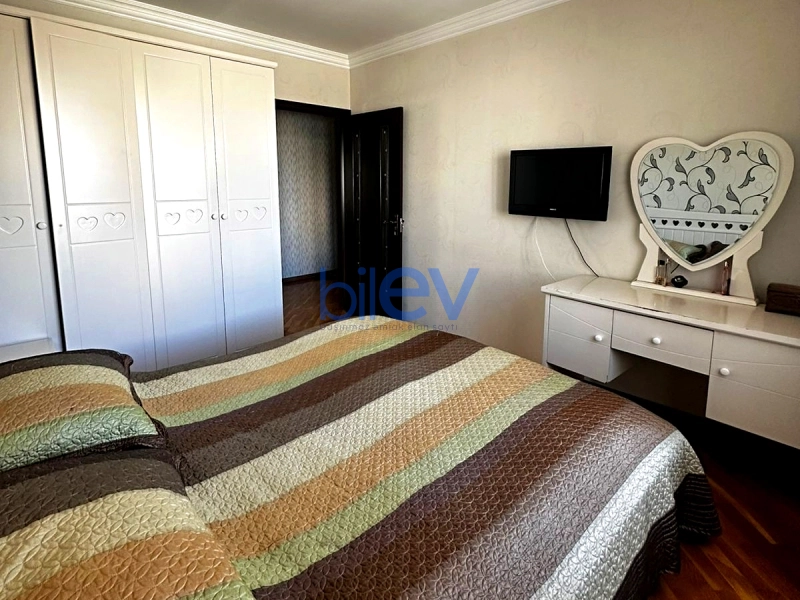 Satış 3 otaqlı Köhnə Tikili bina evi  84m², Bakı