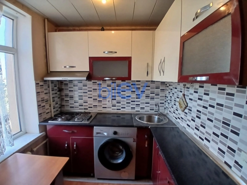 Aylıq Kirayə 2 otaqlı Köhnə Tikili bina evi  55m², Bakı