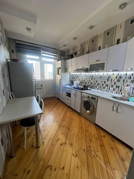 Aylıq Kirayə 2 otaqlı Yeni Tikili bina evi  80m², Bakı