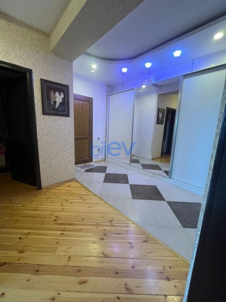 Aylıq Kirayə 2 otaqlı Yeni Tikili bina evi  80m², Bakı