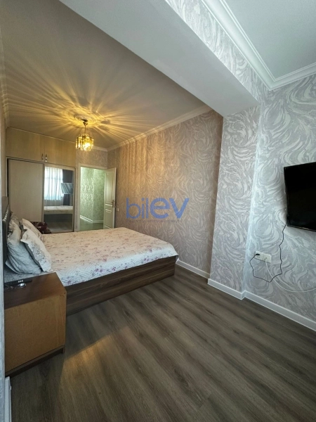 Satış 3 otaqlı Köhnə Tikili bina evi  80m², Bakı