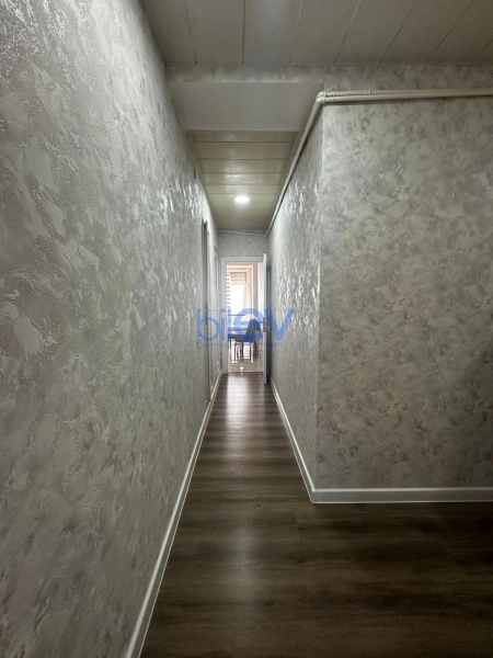 Satış 3 otaqlı Köhnə Tikili bina evi  80m², Bakı