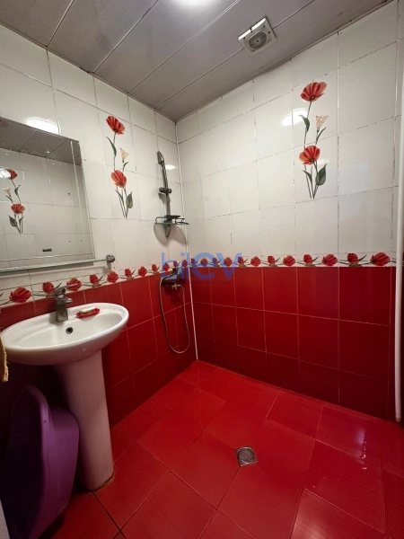 Satış 3 otaqlı Köhnə Tikili bina evi  80m², Bakı