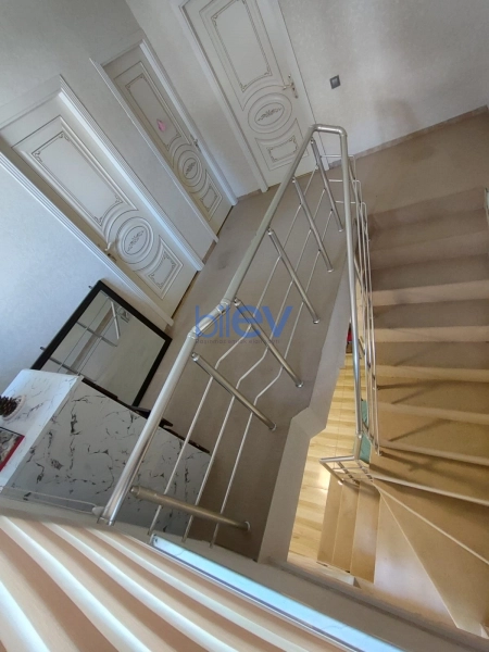 Satış 5 otaqlı Həyət evi  180m², Bakı