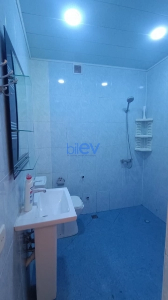 Aylıq Kirayə 2 otaqlı Yeni Tikili bina evi  70m², Bakı