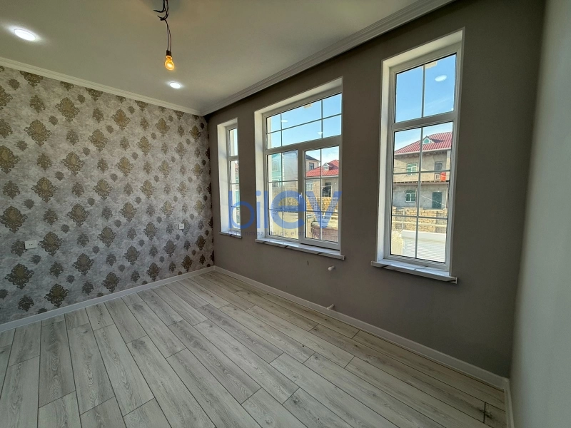 Satış 4 otaqlı Həyət evi  180m², Bakı