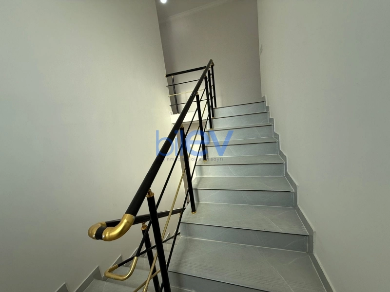 Satış 4 otaqlı Həyət evi  180m², Bakı