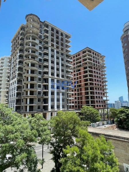 Satış 2 otaqlı Yeni Tikili bina evi  86m², Bakı