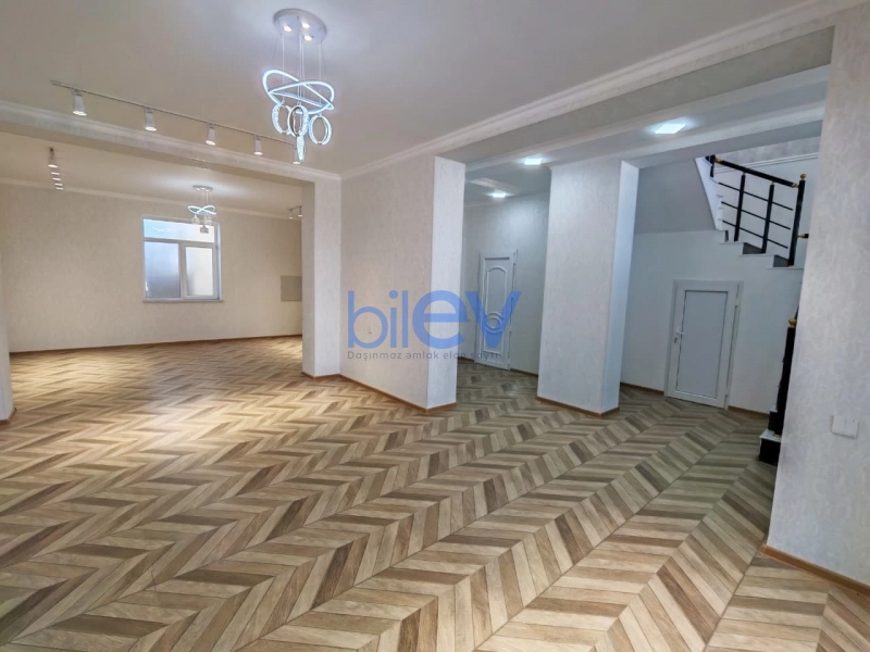 Satış 5 otaqlı Həyət evi  250m², Bakı