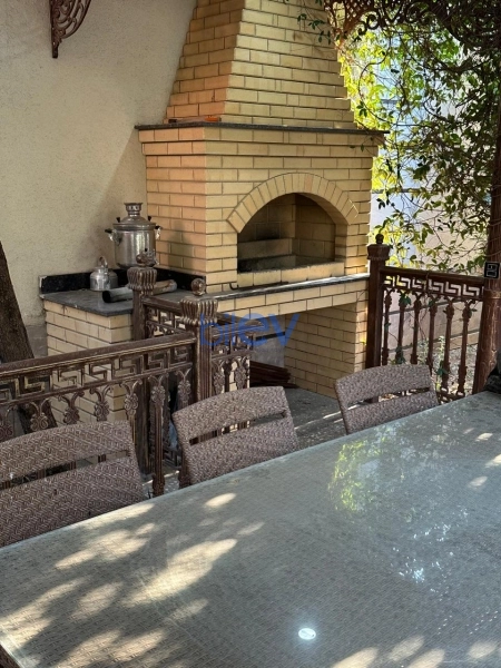 Satış 6 otaqlı Villa  650m², Bakı