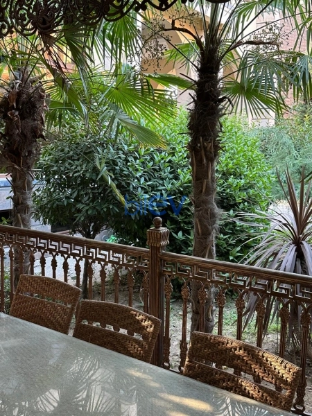 Satış 6 otaqlı Villa  650m², Bakı