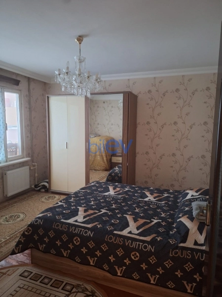 Satış 4 otaqlı Köhnə Tikili bina evi  80m², Bakı