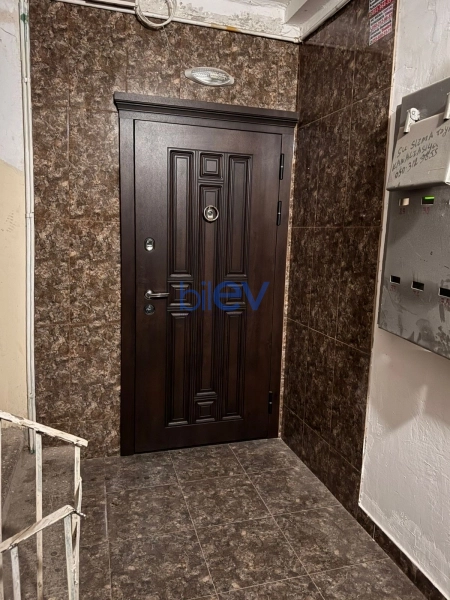 Satış 4 otaqlı Köhnə Tikili bina evi  110m², Bakı