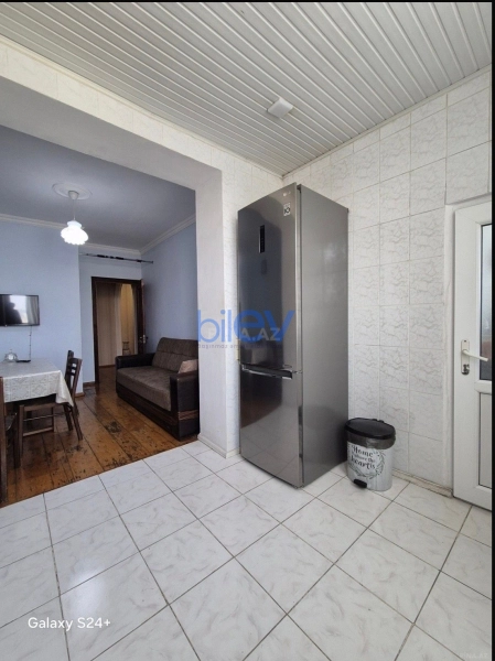 Satış 4 otaqlı Köhnə Tikili bina evi  110m², Bakı