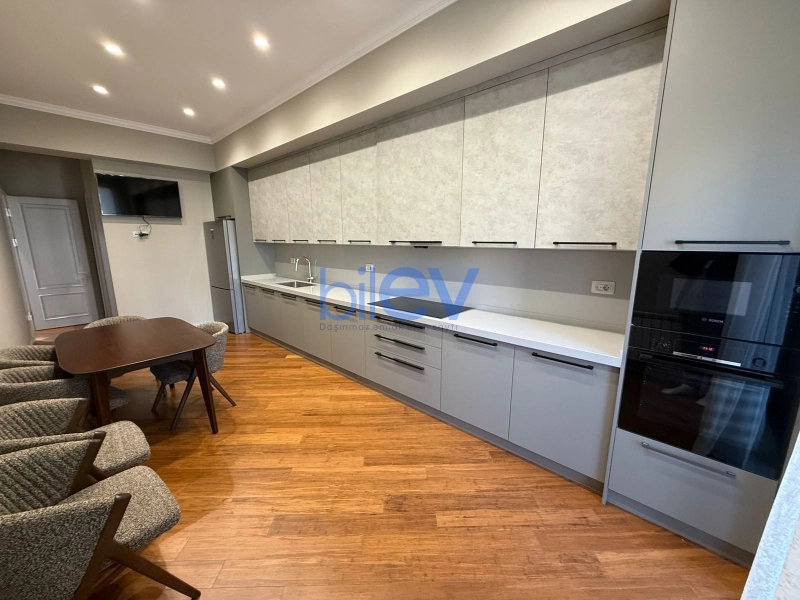 Aylıq Kirayə 4 otaqlı Yeni Tikili bina evi  200m², Bakı