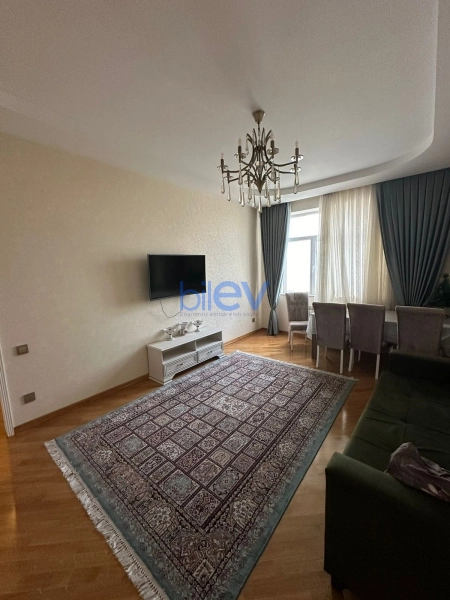 Aylıq Kirayə 3 otaqlı Yeni Tikili bina evi  110m², Bakı