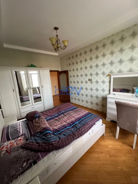 Aylıq Kirayə 3 otaqlı Yeni Tikili bina evi  110m², Bakı