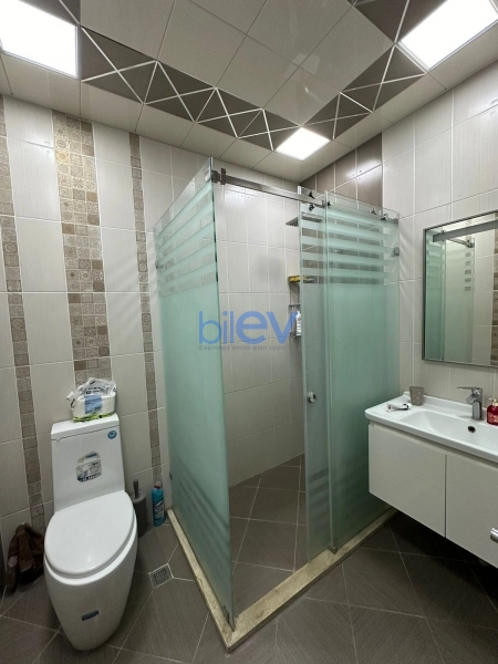 Aylıq Kirayə 3 otaqlı Yeni Tikili bina evi  110m², Bakı